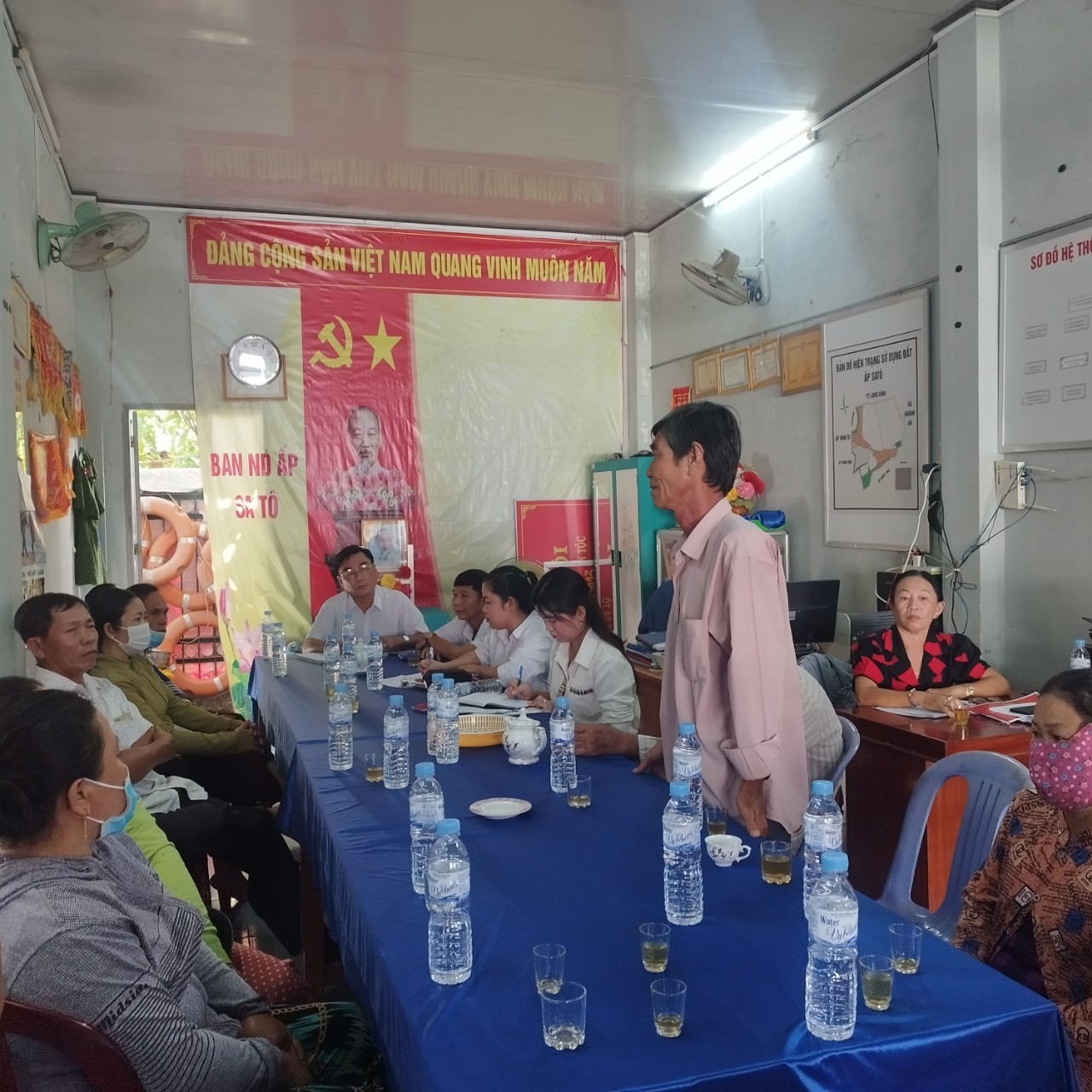 Họp tổ đại biểu HĐND và tiếp xúc cử tri trước kỳ họp lần thứ 9