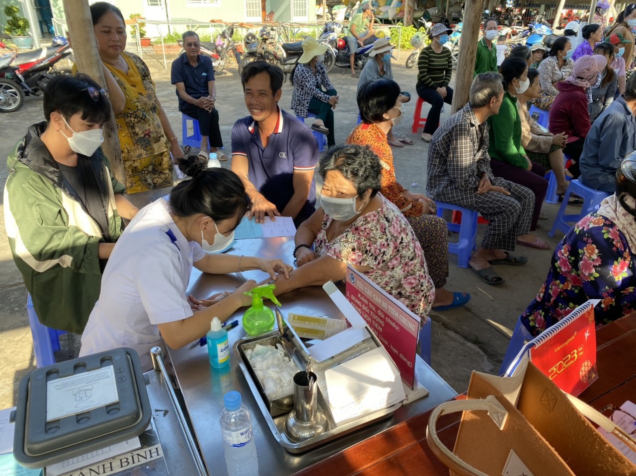 khám sàng lọc nhằm phát hiện bệnh lao